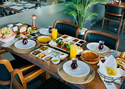 Yöresel Serpme Kahvaltı